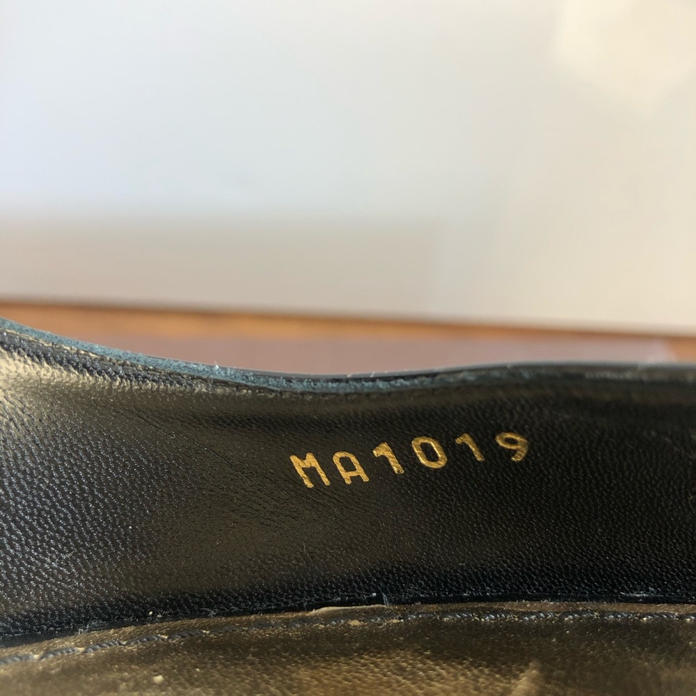 Louis Vuitton Black Patent Leather Pumps 🖤⚜️ - Picture 13 of 16